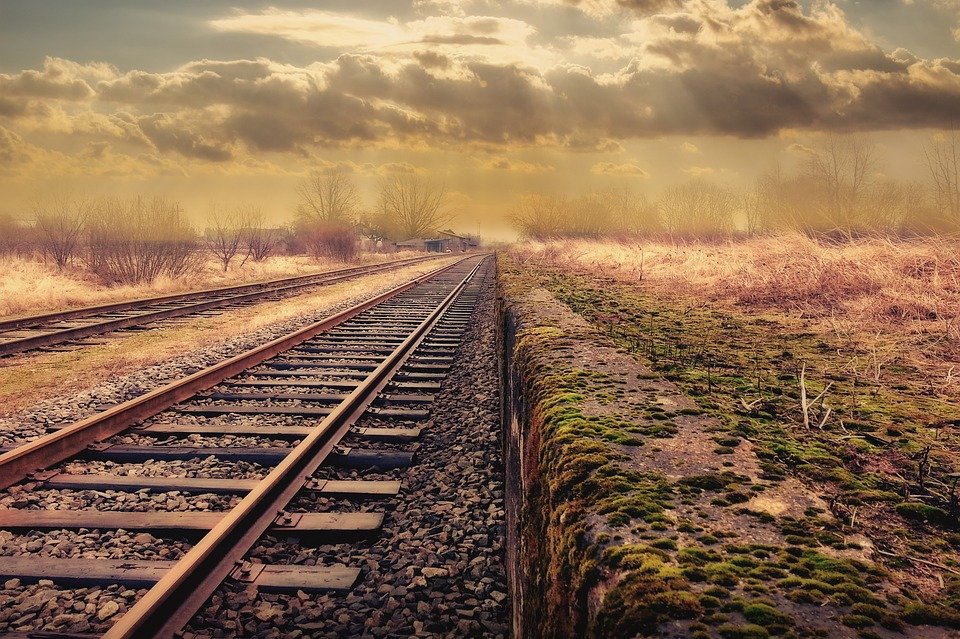 La estación de tren de A Coruña se prepara para la llegada del AVE.