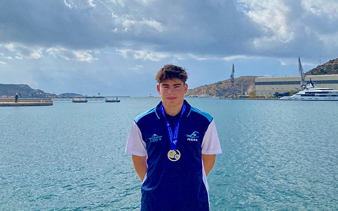 Mateo García logro la medalla de plata en aguas abiertas en Cartagena