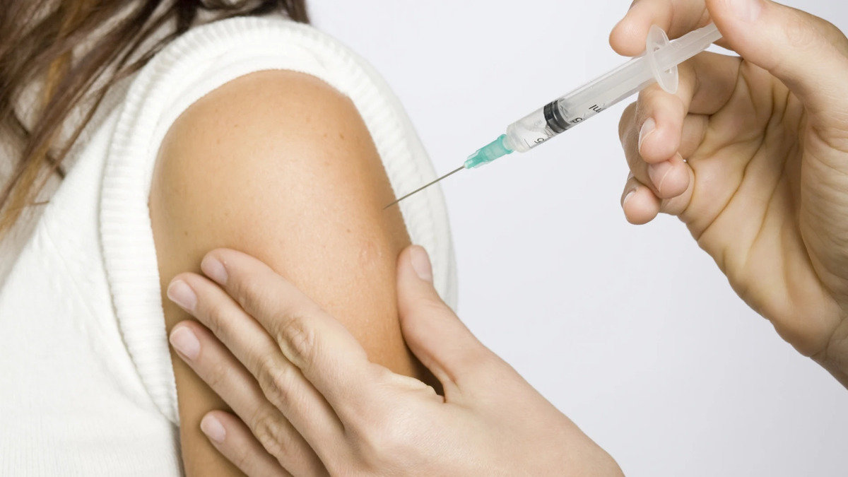 Foto archivo: Campaña de vacinación conxunta fronte á Gripe e a Covid 19.