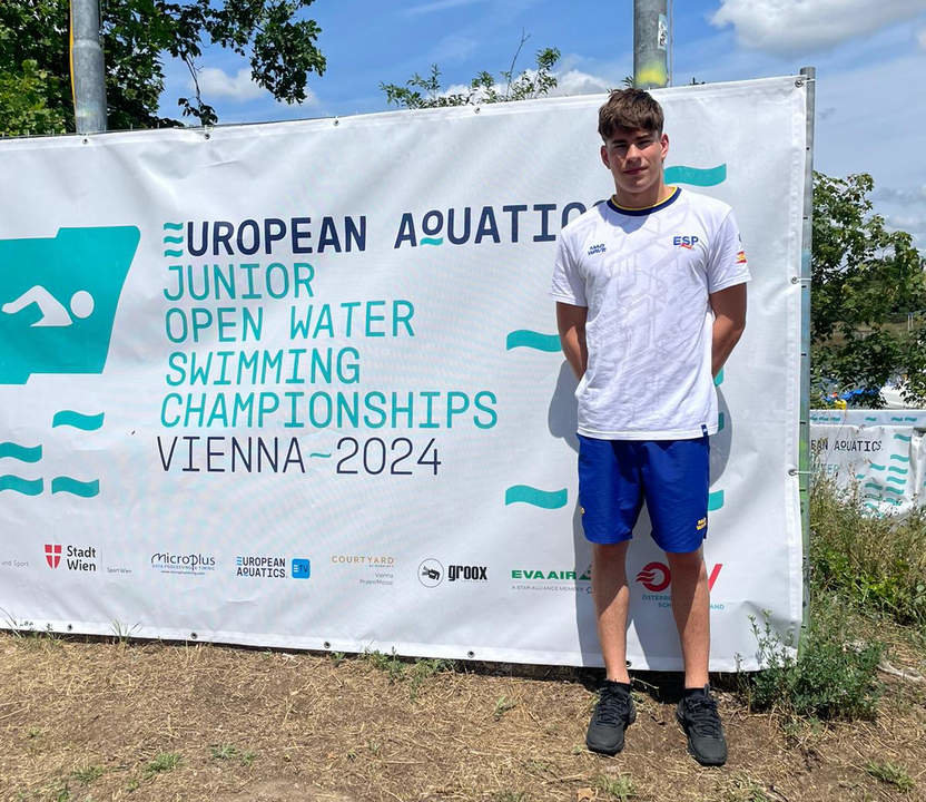 Mateo García en el Campeonato de Europa Junior de Aguas Abiertas en Viena.