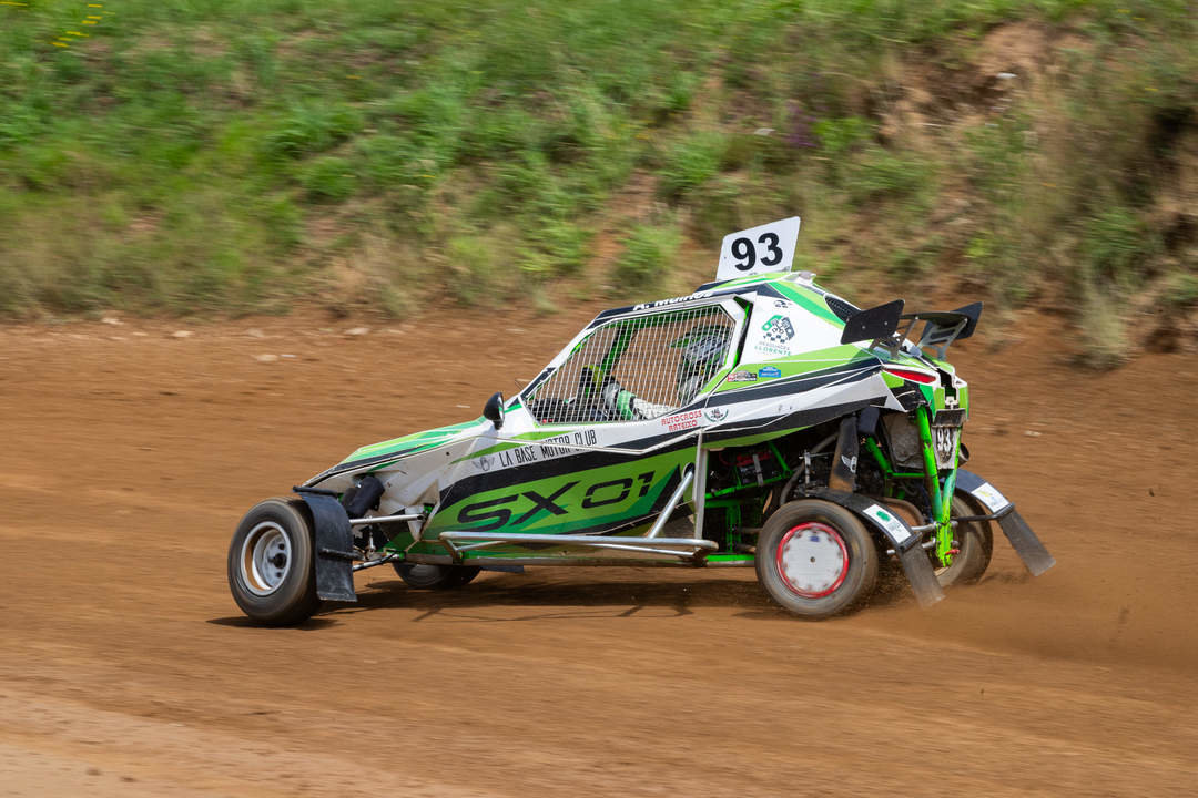 Antón Muíños en el Autocross de Carballo.