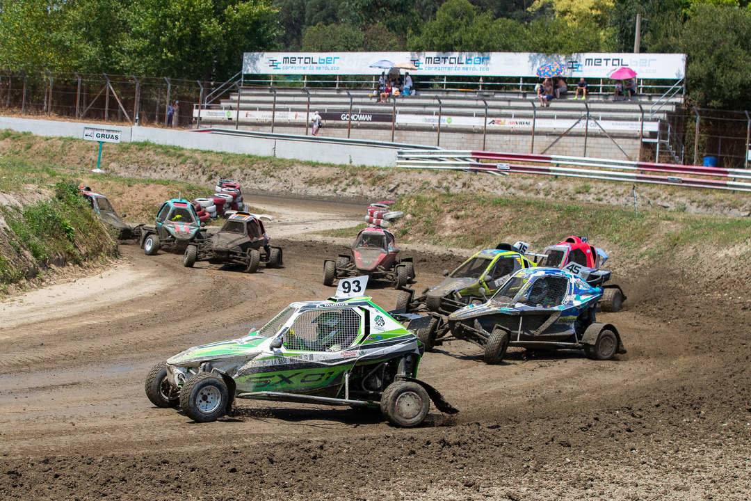 Antón Muíños en el Autocross de Arteixo.