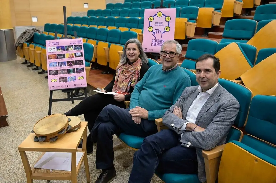 Carballo presenta su programa cultural con el apoyo de la Xunta.