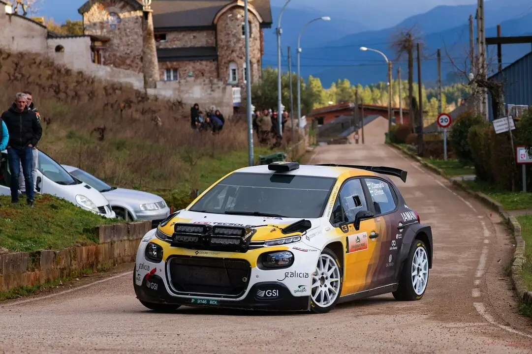 Iago Caamaño en el Rallye de La Mencía.